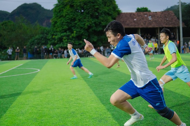 亿美金拿下 亿美金拿下